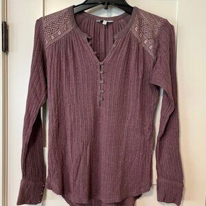 LUCKY BRAND LONG SLEEVE LIGHT WEIGHT KNIT SWEATER